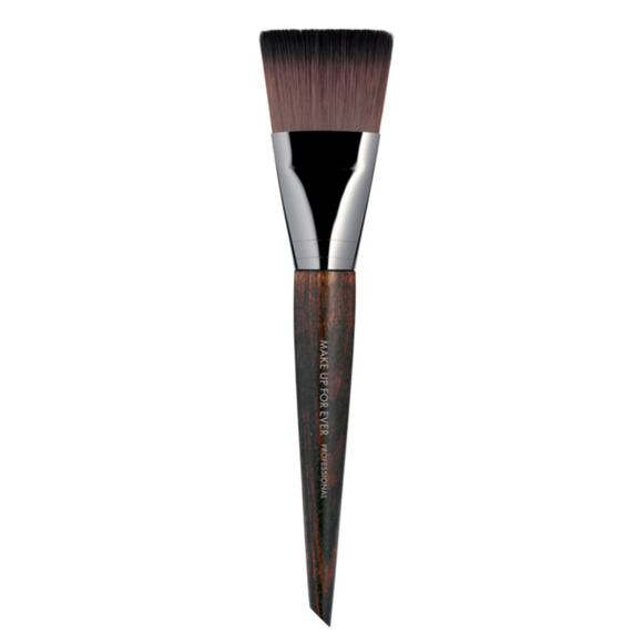 MAKE UP FOR EVER New Body Foundation Brush Medium 410 Straight - Picture 2 of 6
